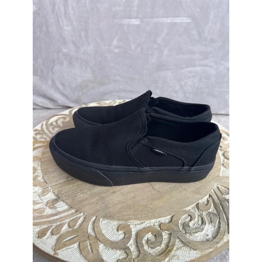 Vans Classic Slip-On Black Canvas Sneakers Womens 8.5 VN000EYEBKA Low Top Skate